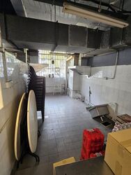 Owen Road (D8), Retail #607903491